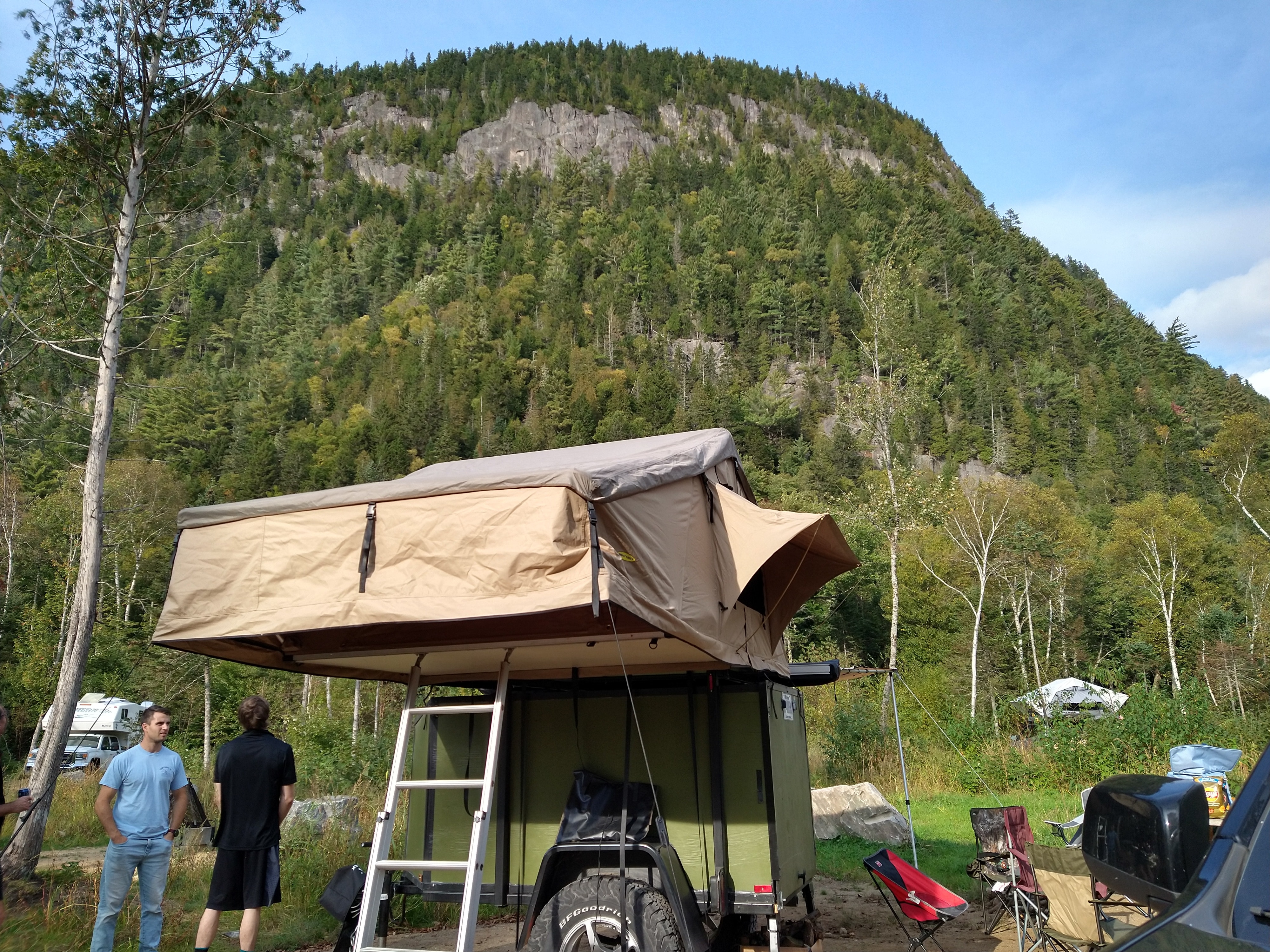 Emilien's Home Built Small Trailer With Rooftop Tent