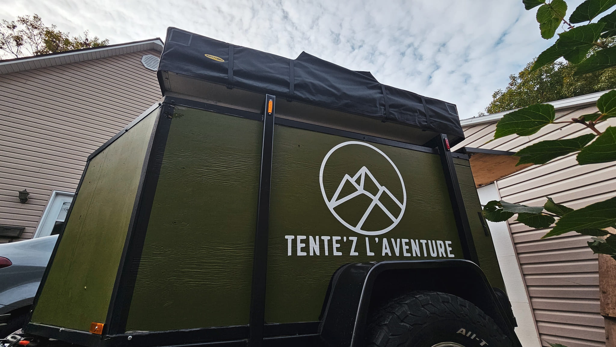 Emilien's Home Built Small Trailer With Rooftop Tent