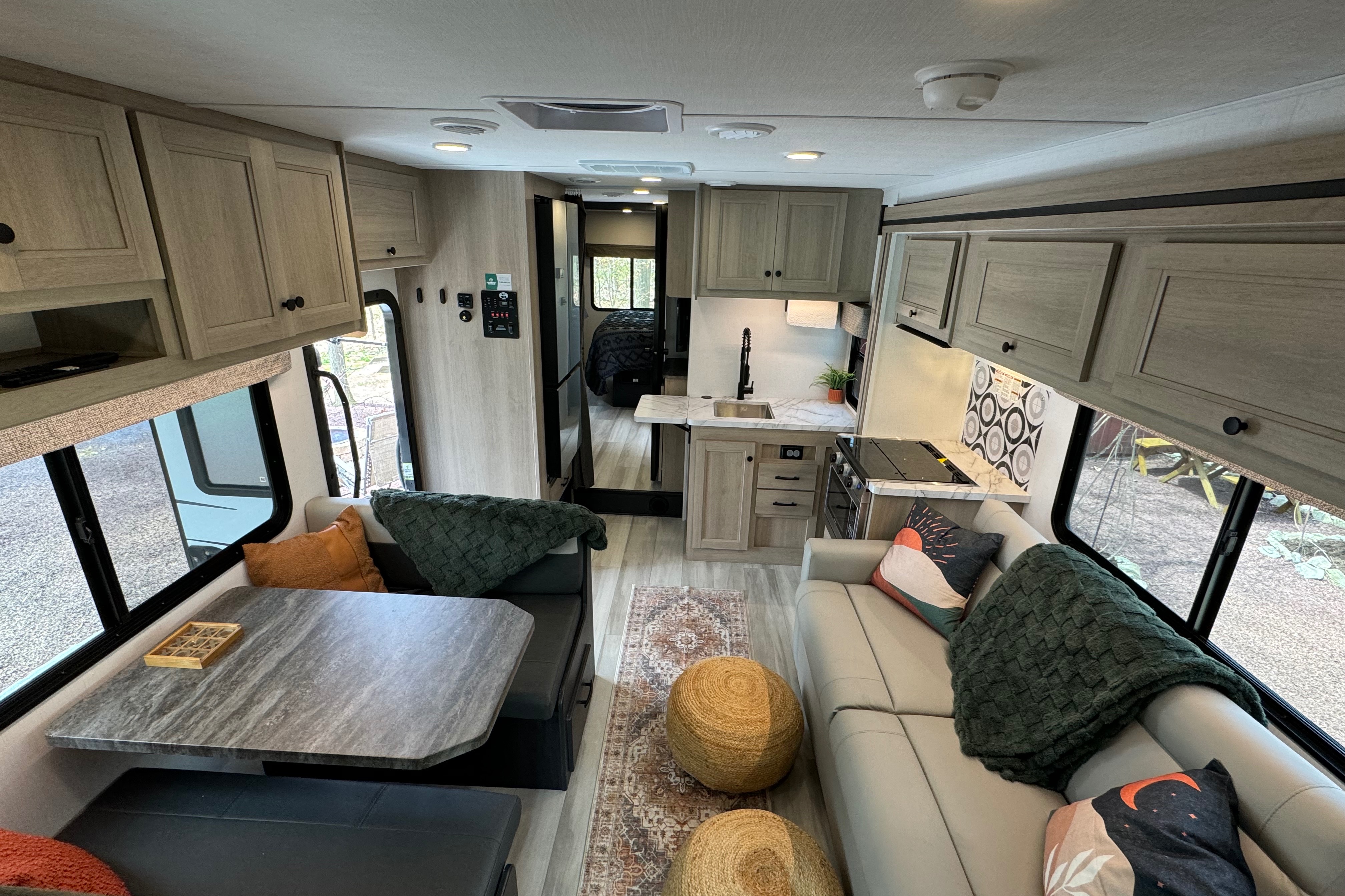 2025 32 foot RV - Making Memories