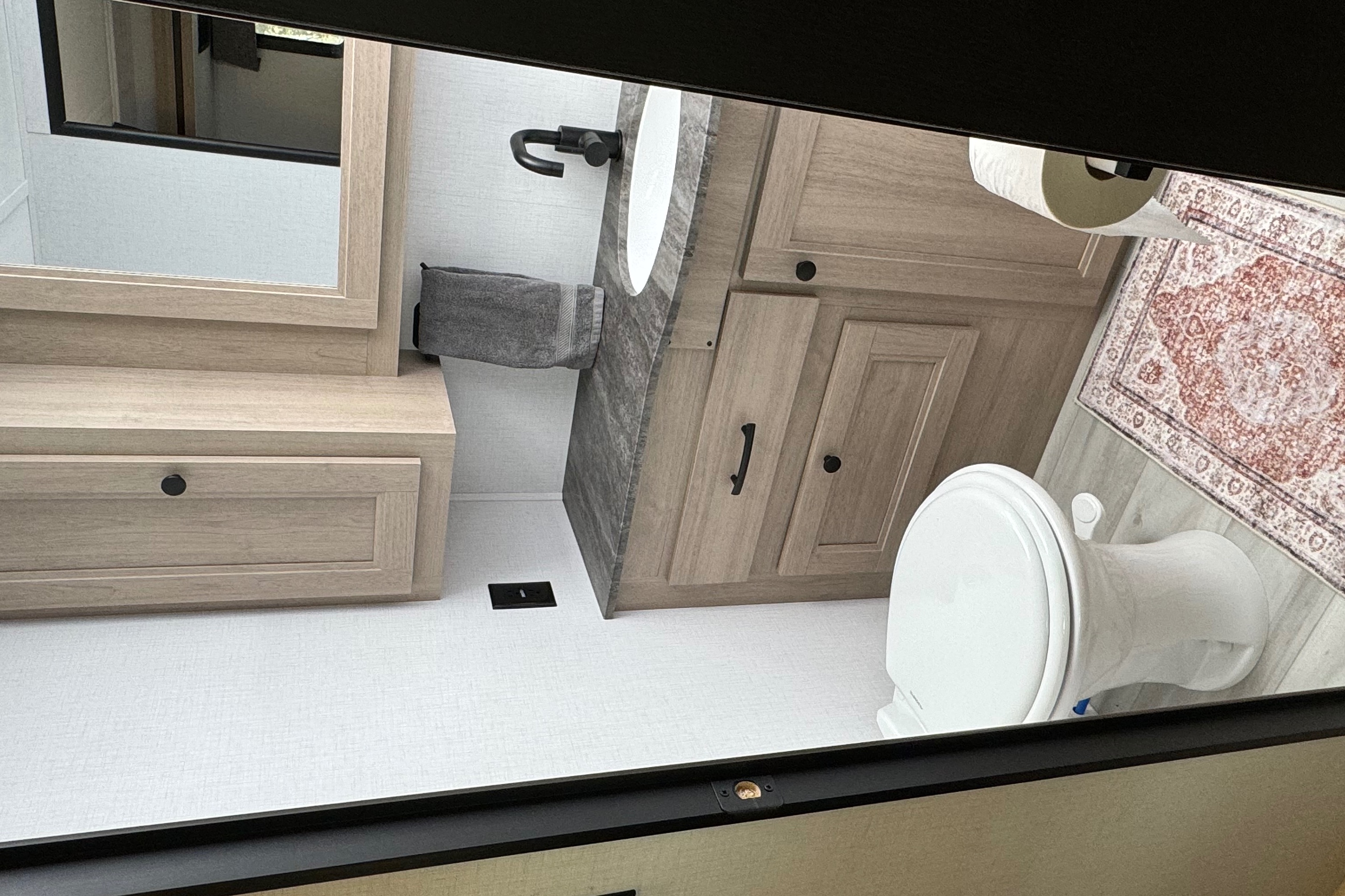 2025 32 foot RV - Making Memories