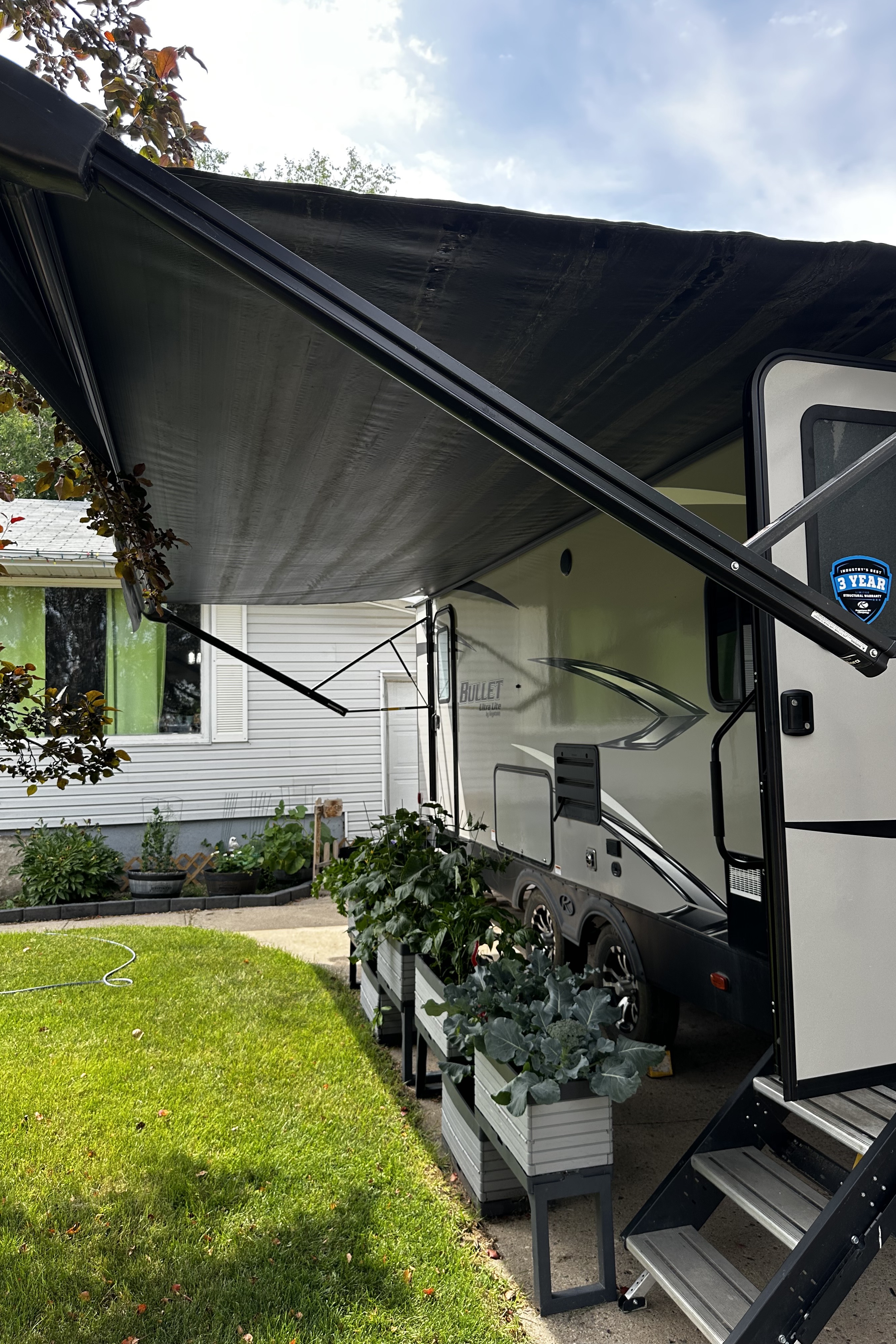 Jordan's Keystone Bullet 290BHS Travel Trailer
