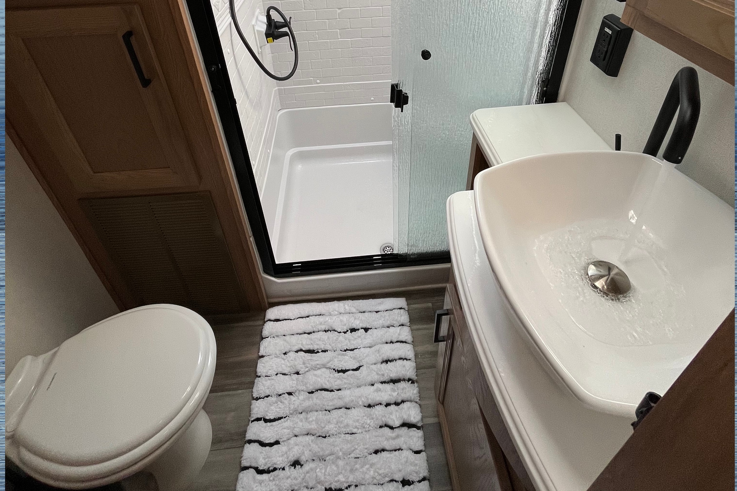 Glamping in your reach!! **DELIVERY AVAILABLE**