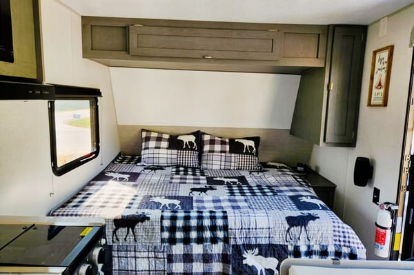 Family camper! Forest River Ozark 1650BHK Travel Trailer