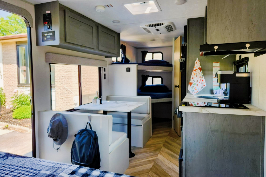 Family camper! Forest River Ozark 1650BHK Travel Trailer