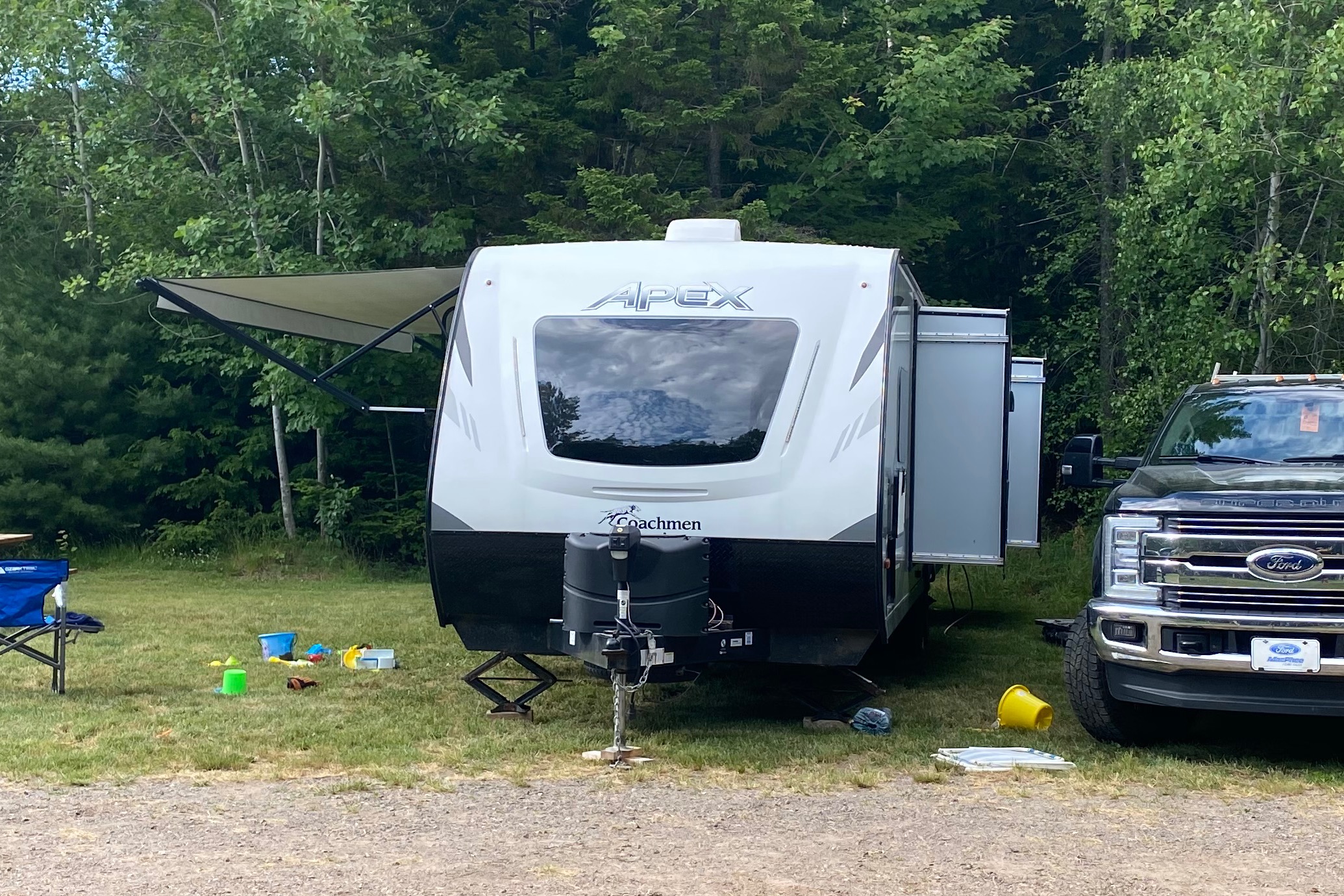 Jennifer's Coachmen Apex Travel Trailer