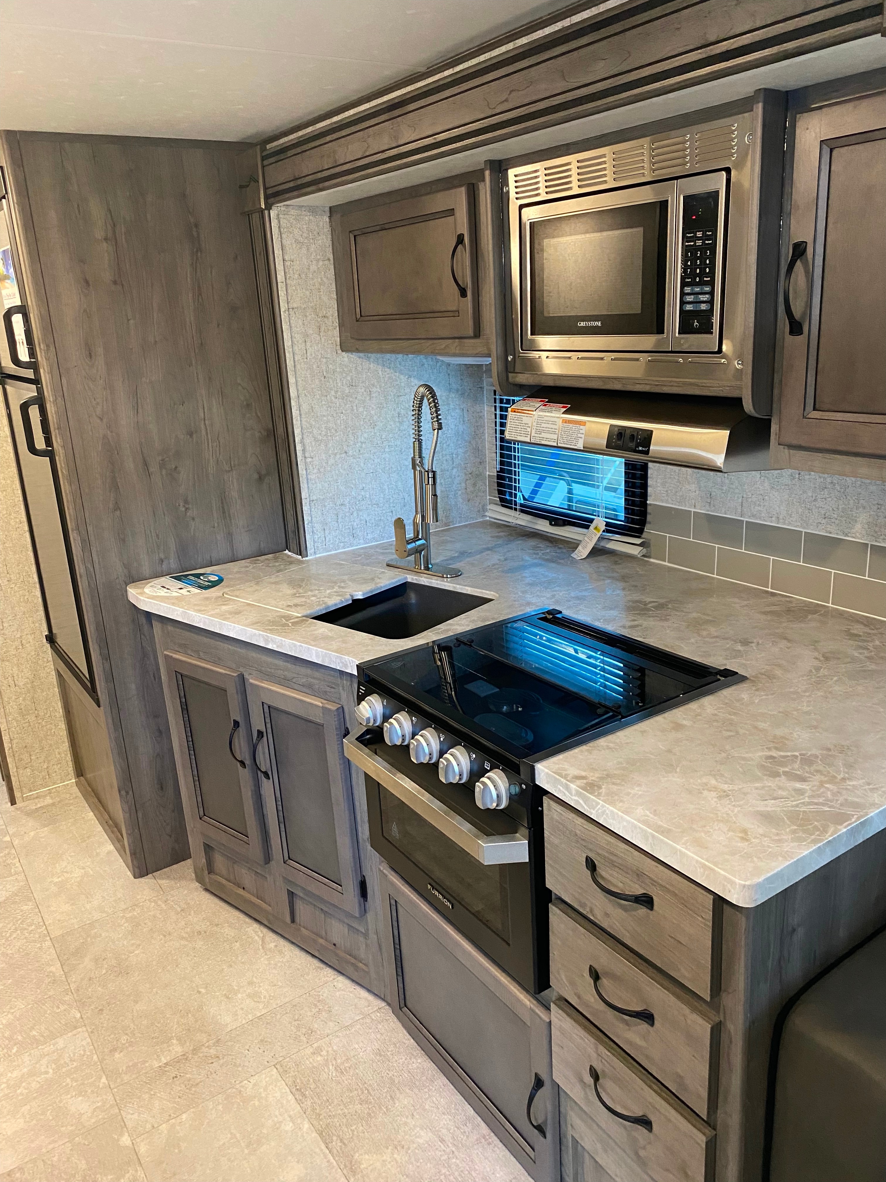 Jennifer's Coachmen Apex Travel Trailer