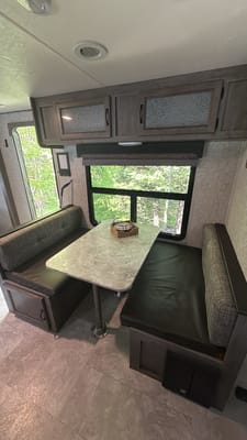 Jennifer's Coachmen Apex Travel Trailer