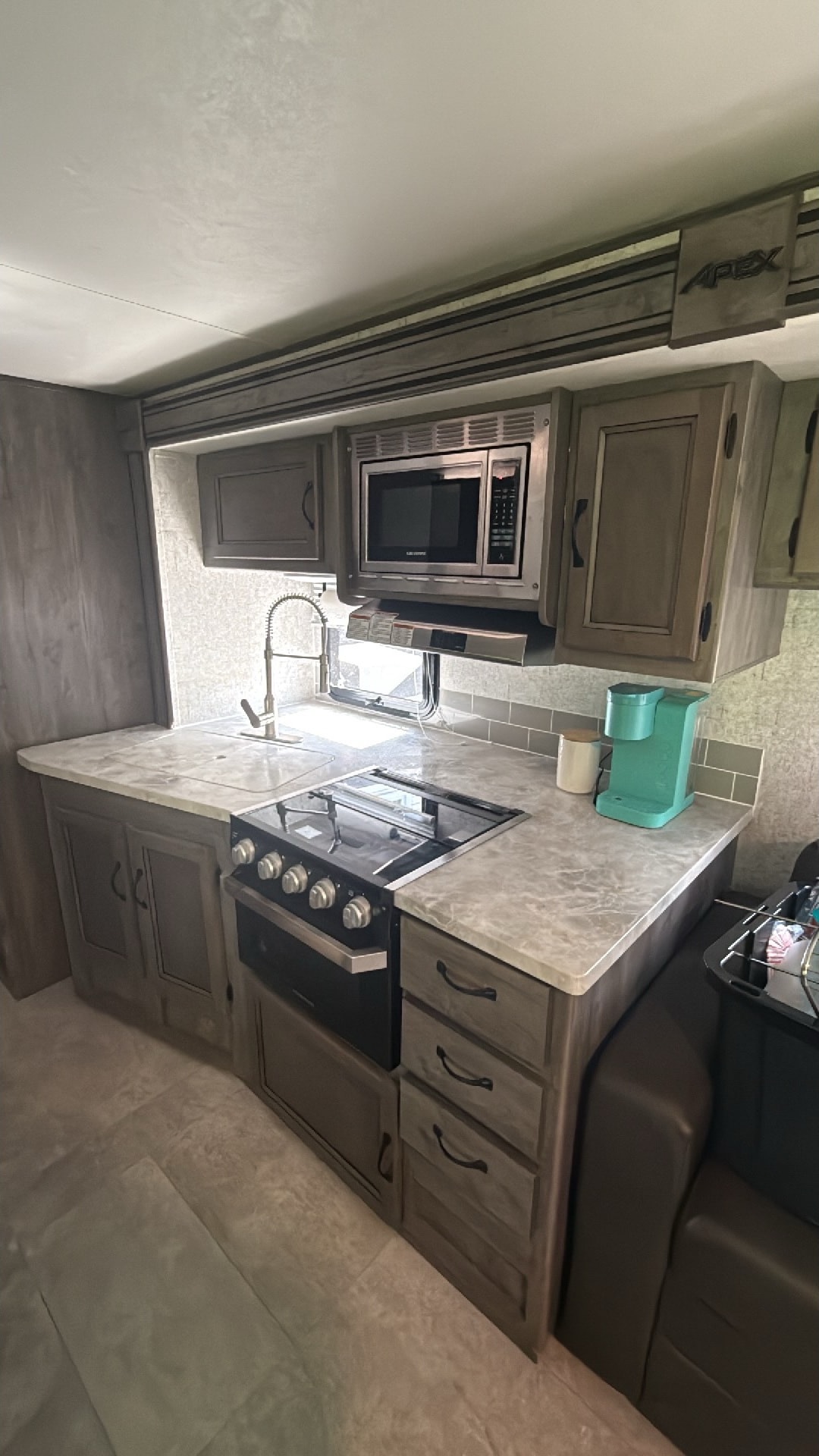 Jennifer's Coachmen Apex Travel Trailer