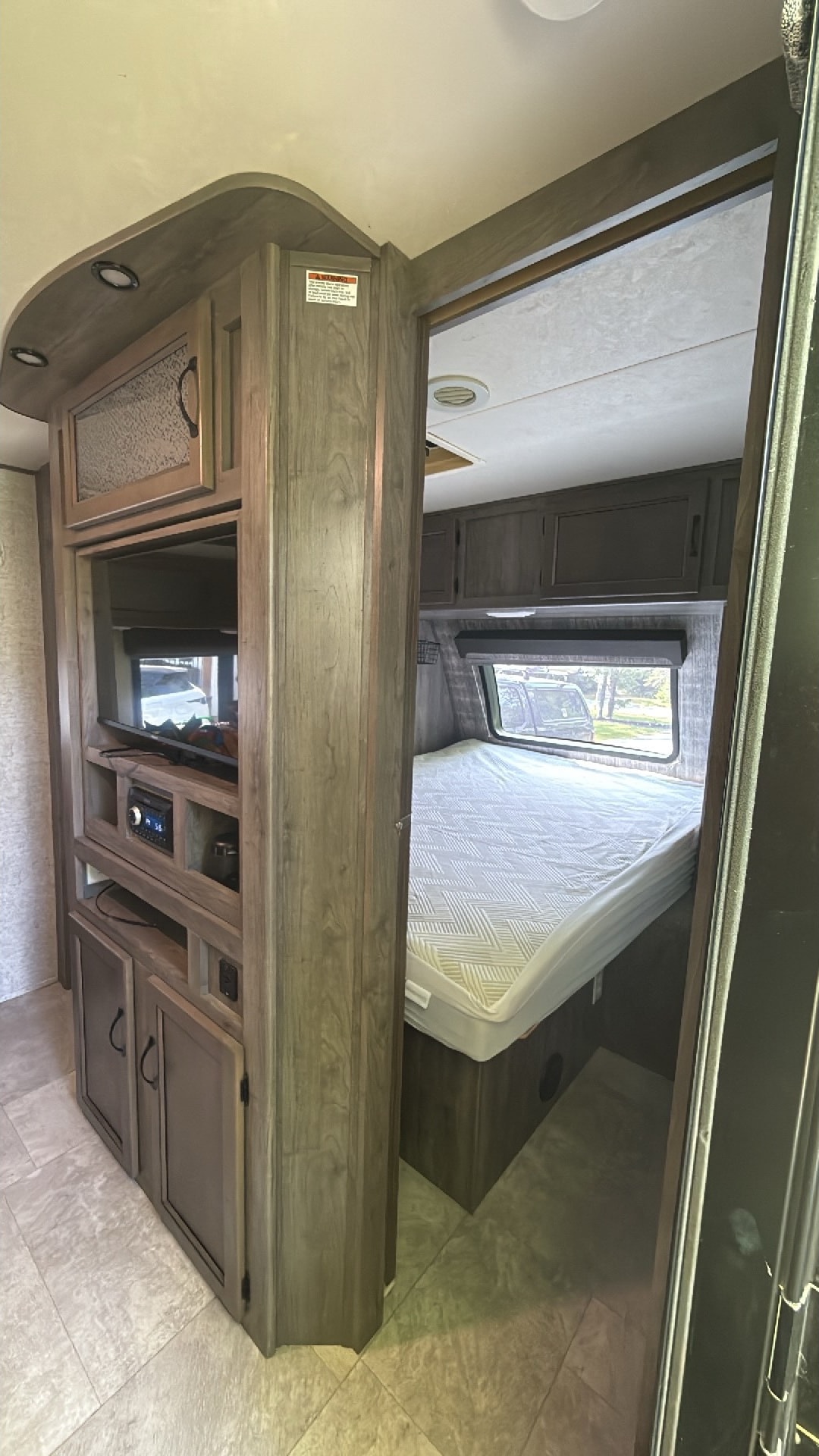 Jennifer's Coachmen Apex Travel Trailer