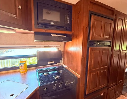Tom's Forest River V Lite Travel Trailer