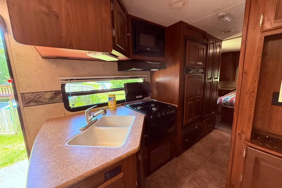 Tom's Forest River V Lite Travel Trailer
