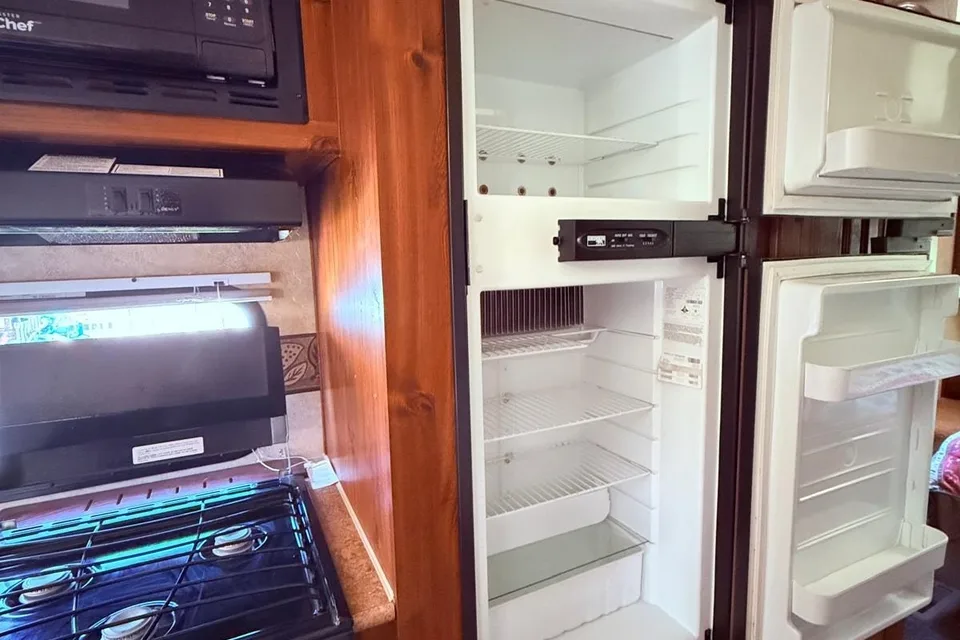 Tom's Forest River V Lite Travel Trailer