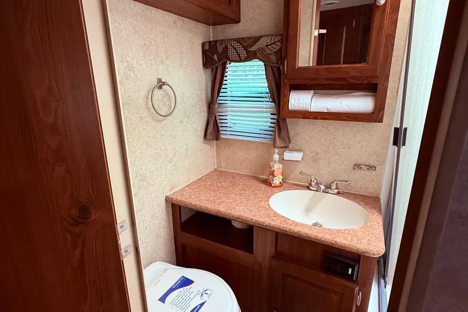 Tom's Forest River V Lite Travel Trailer
