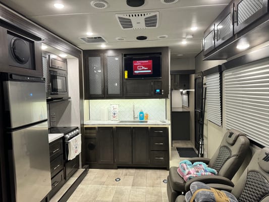 Summit2Coast Grand Design 25G Toy Hauler