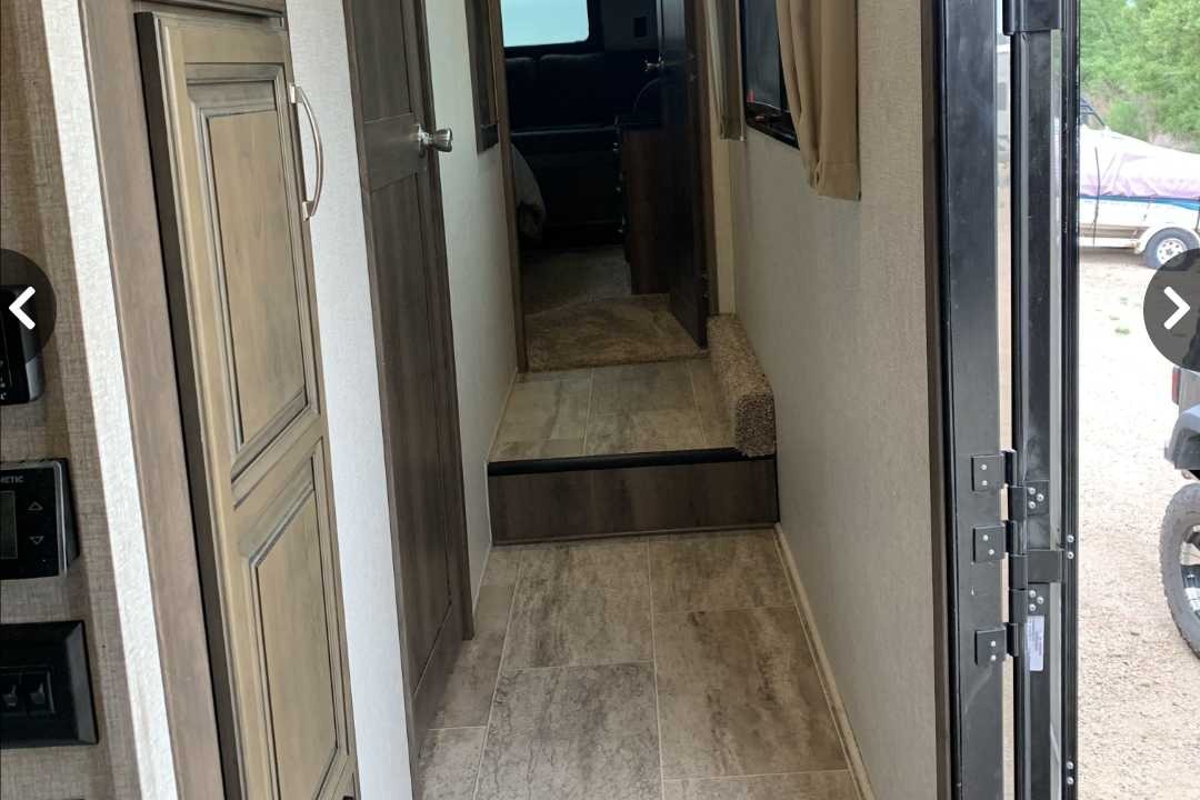 Darrell's 2018 Keystone Montana 