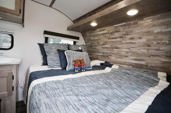 Grand River 22MB Murphy bed and bunkhouse
