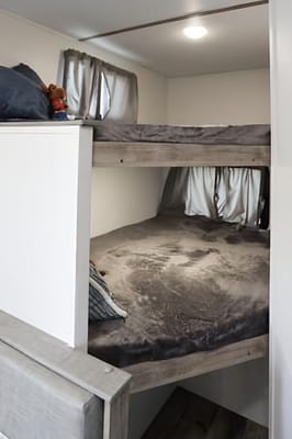 Grand River 22MB Murphy bed and bunkhouse