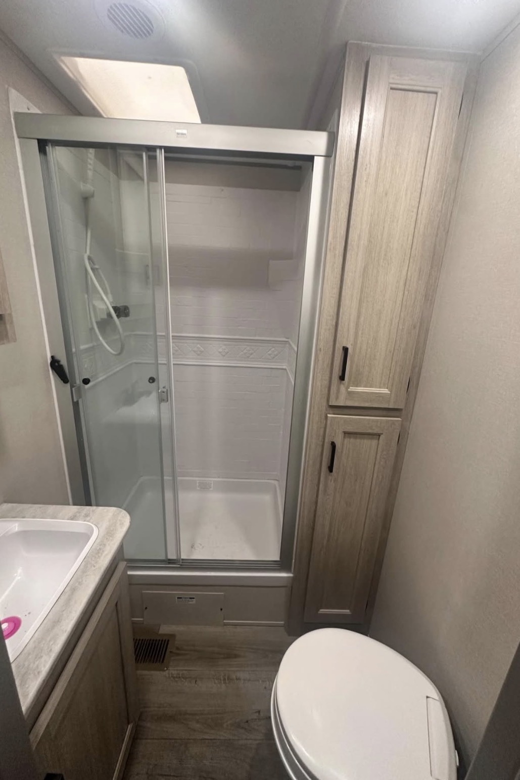 2025 Coachman Catalina Legacy Edition 333FKTS