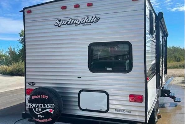 Julie’s affordable luxury glamping experience!