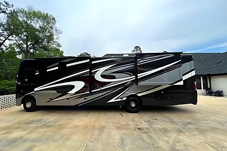 [42] Stress Free RVs - 2021 - Thor Motor Coach - Challenger 37DS