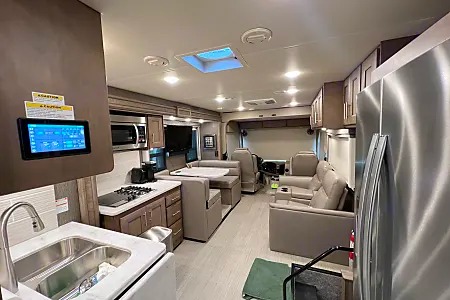 [42] Stress Free RVs - 2021 - Thor Motor Coach - Challenger 37DS