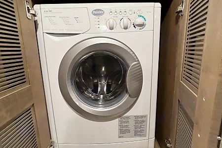 [42] Stress Free RVs - 2021 - Thor Motor Coach - Challenger 37DS