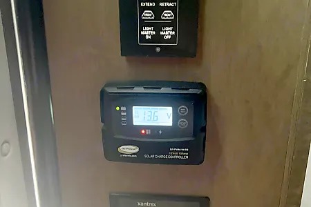 [42] Stress Free RVs - 2021 - Thor Motor Coach - Challenger 37DS