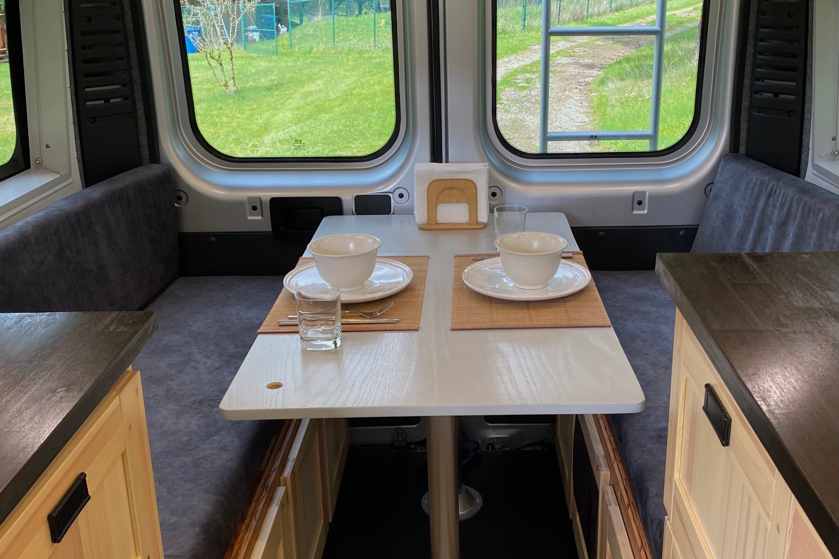 Luxury|Completely Off Grid|Full Kitchen/Bath|Awning|Bike Mount|2022 Build