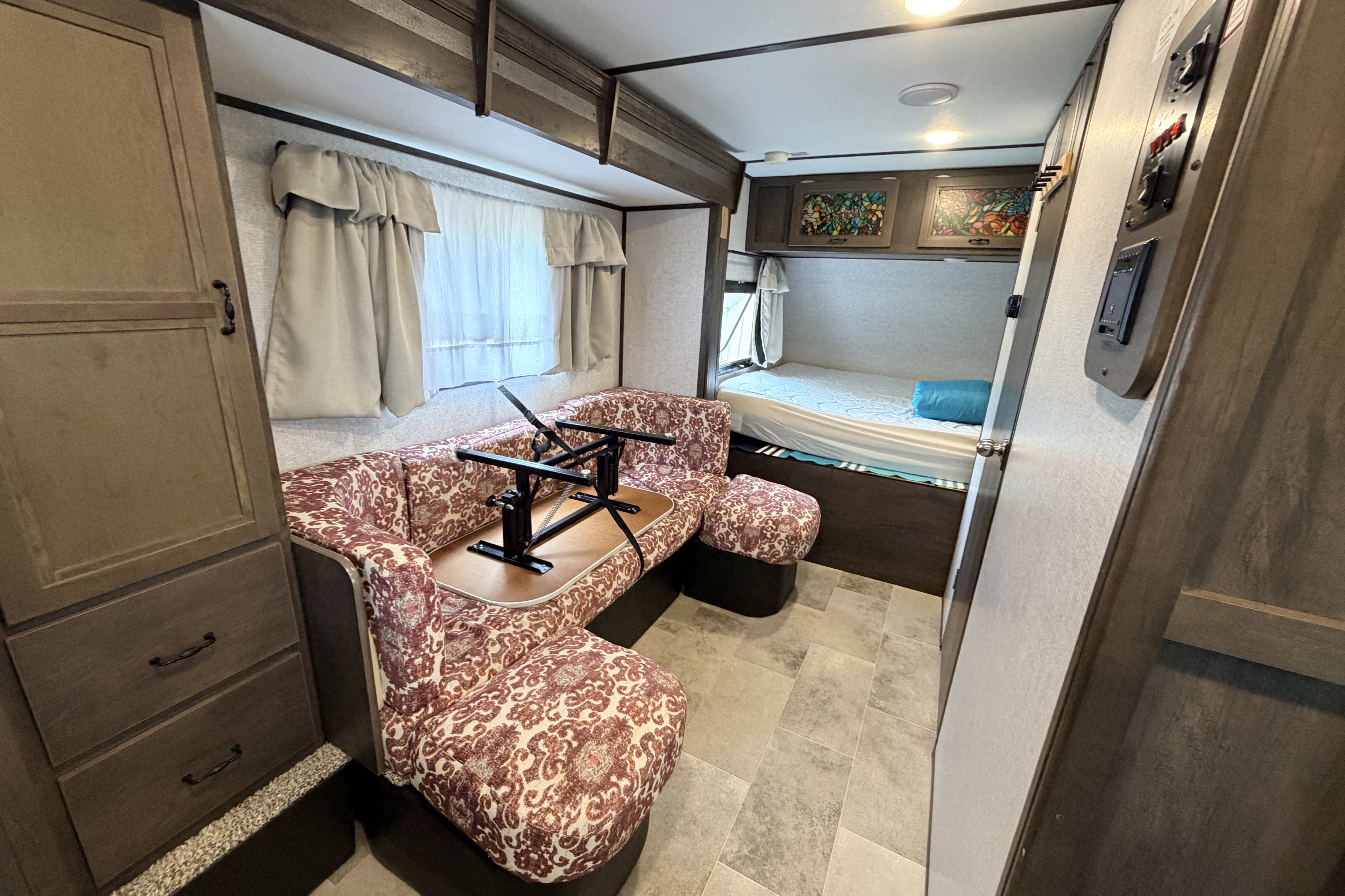 Faith’s Coleman Dutchman 1605FB Travel Trailer