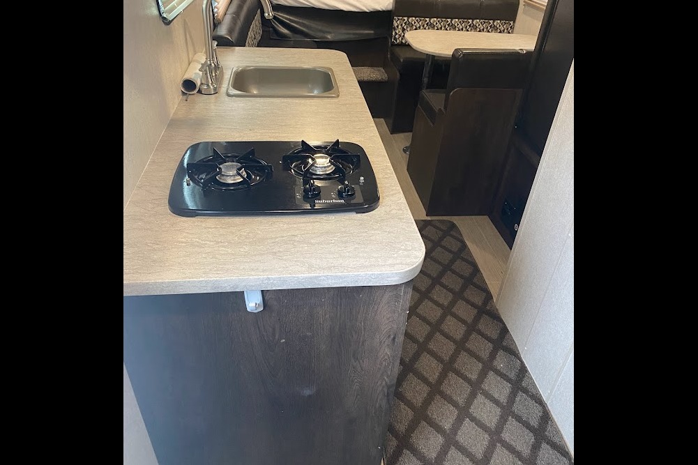Starcraft Launch Outfitter 7 19BHS Travel Trailer