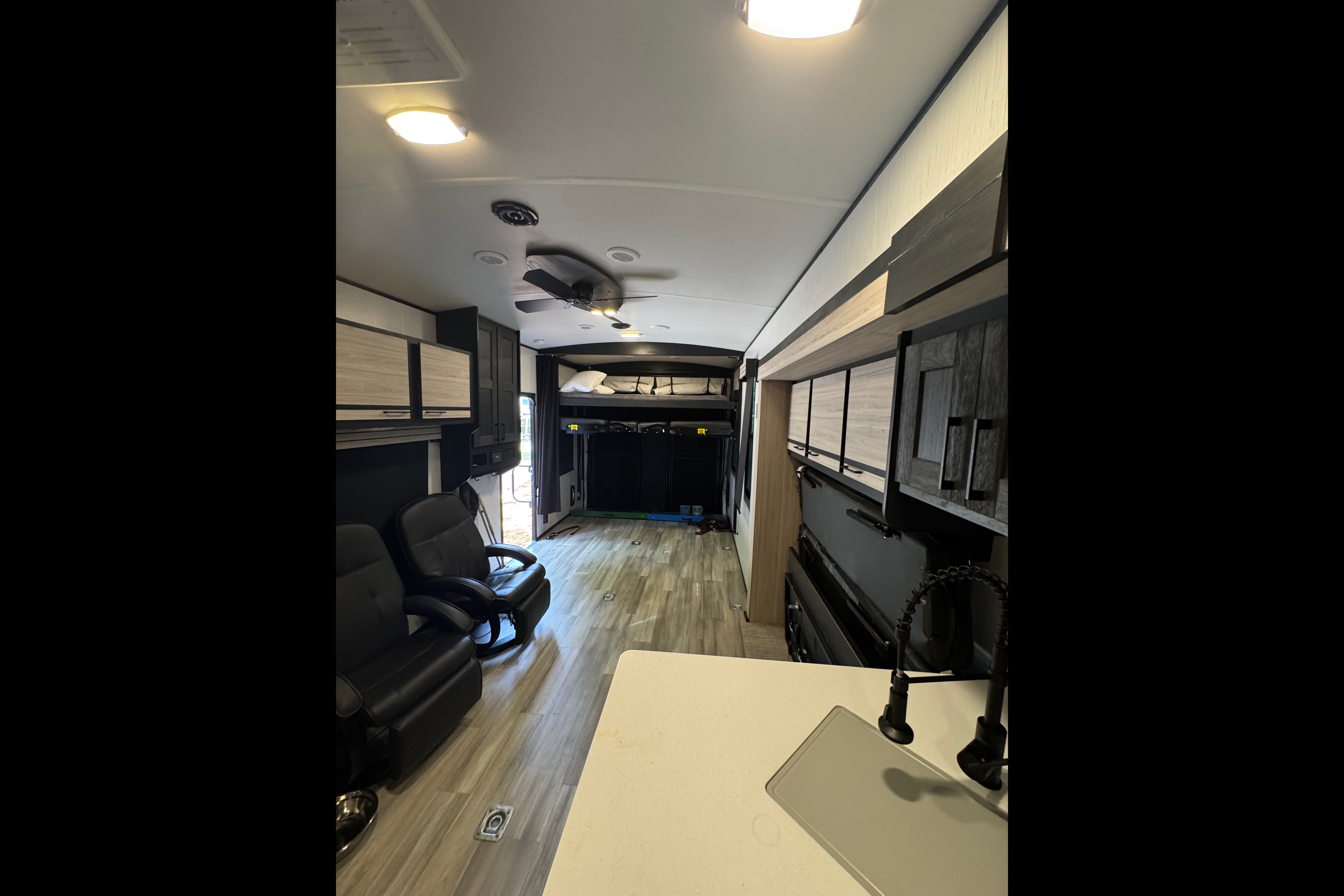 Daniel's Cruiser RV Stryker st2916 Toy Hauler