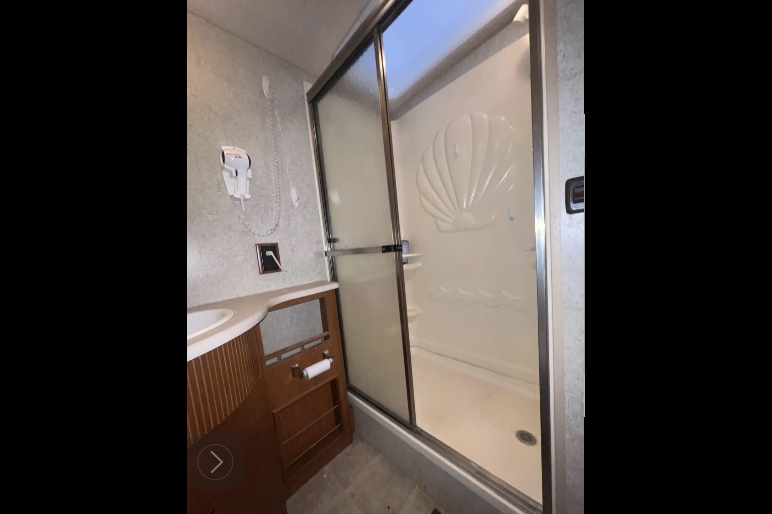 David's Winnebago Sightseer Class A