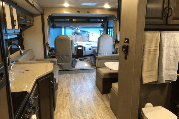 Explore BC Rentals 2018 Thor Motor Coach Hurricane