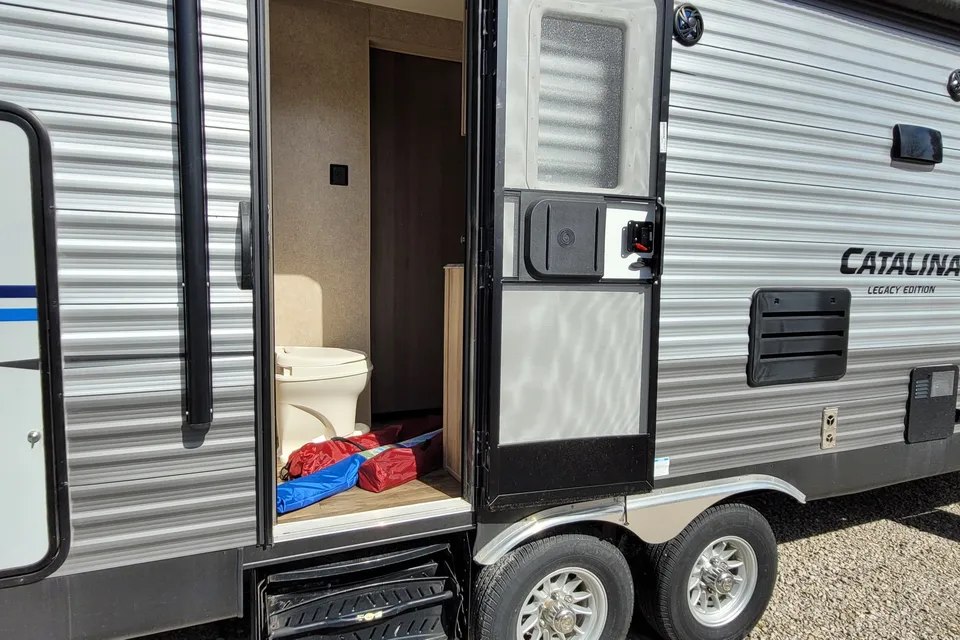 Nathan's Coachmen 32BHDSCK Travel Trailer