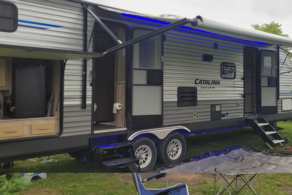 Nathan's Coachmen 32BHDSCK Travel Trailer