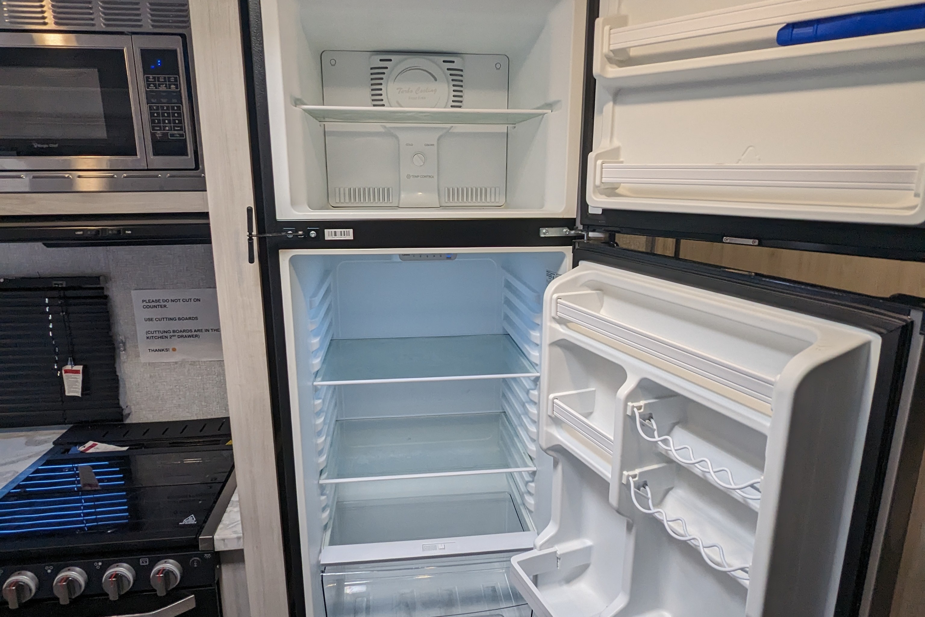 [13] Stress Free RVs - 2022 XL - Della Terra - Bunkhouse