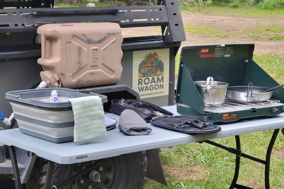 The Roam Wagon - Overland Trailer w/ 4 Person Roof Top Tent