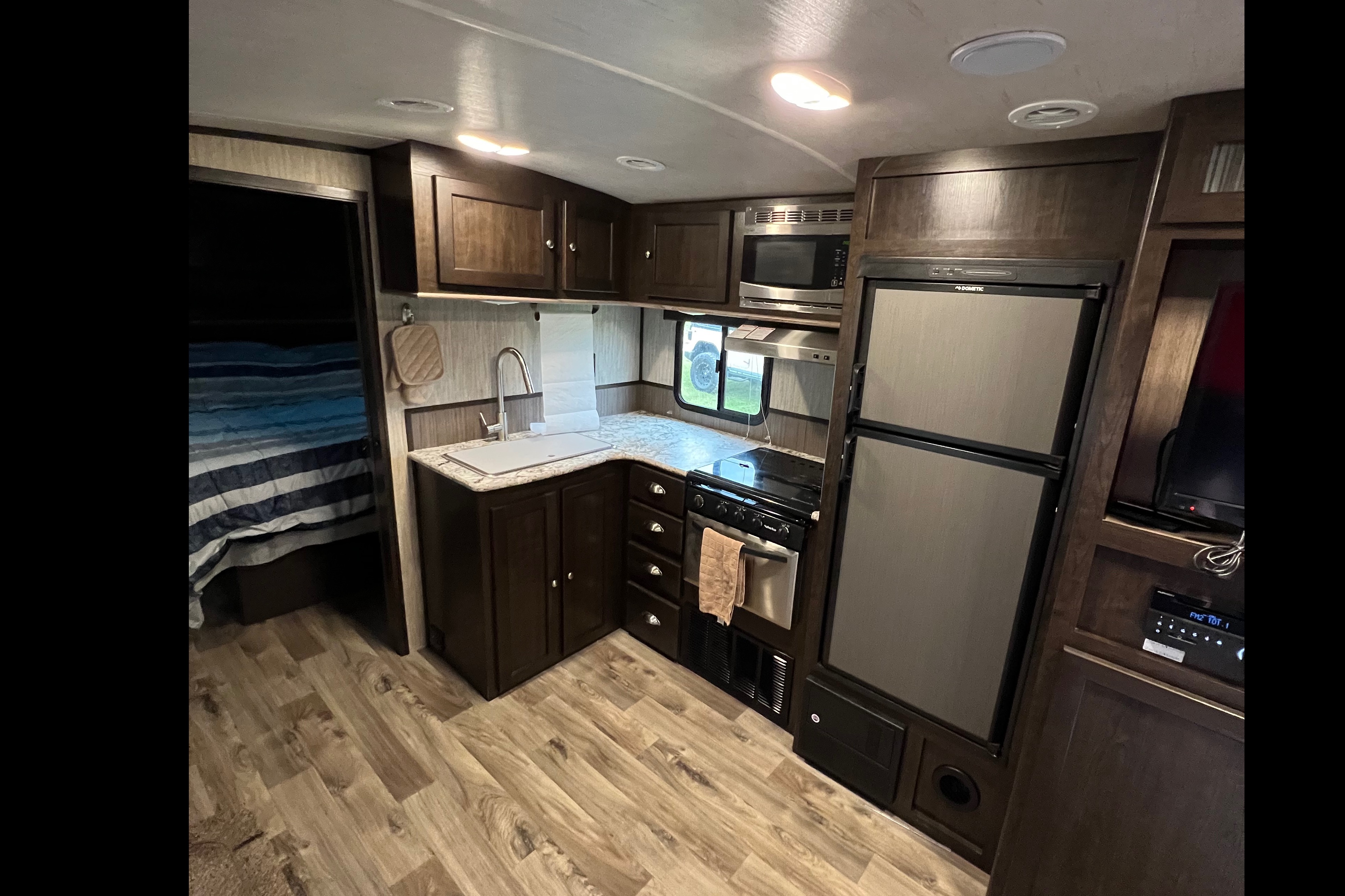 Nathan's Heartland 278BH Travel Trailer