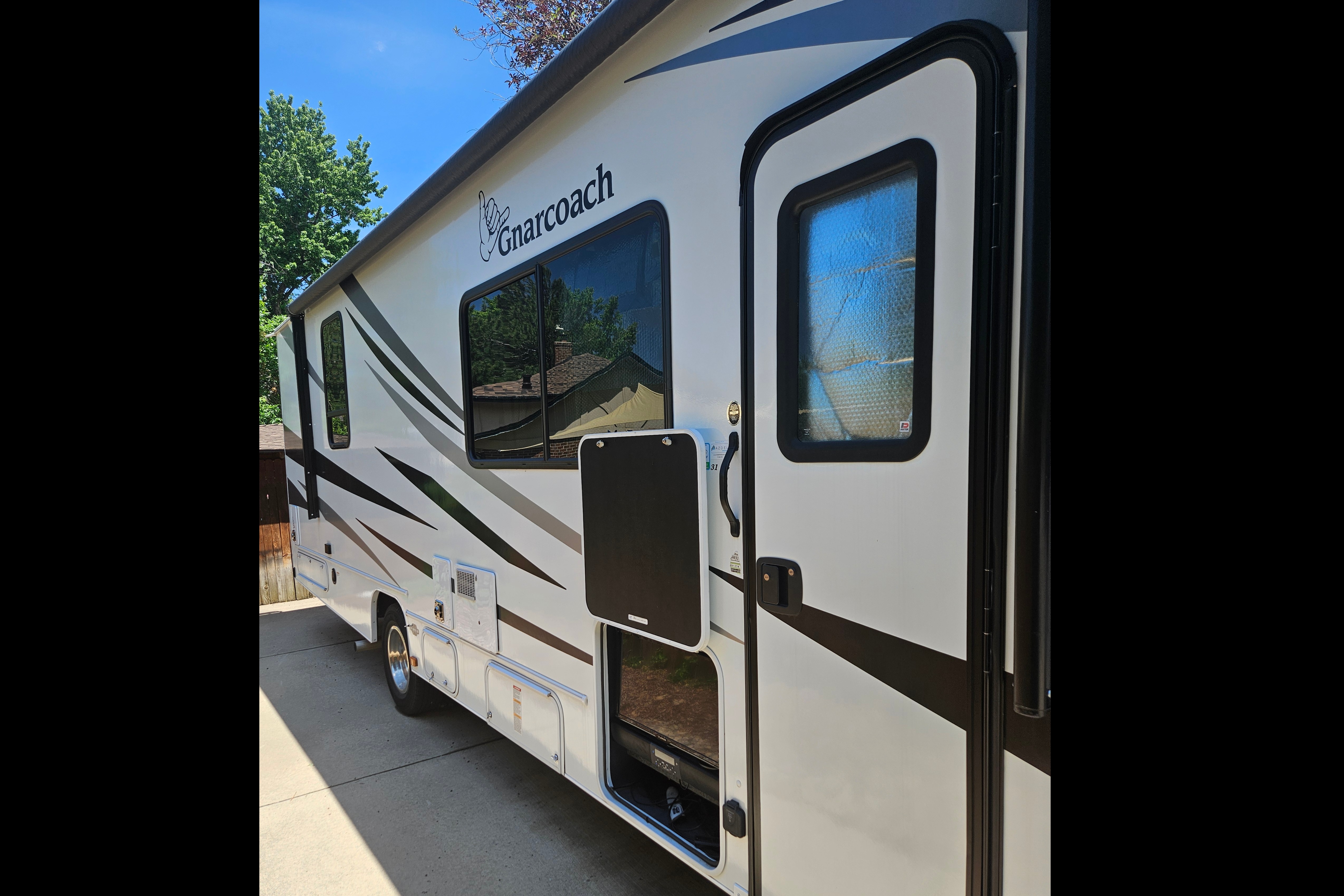 Gnarly's Gnarvee Coachman Forrest River Class C