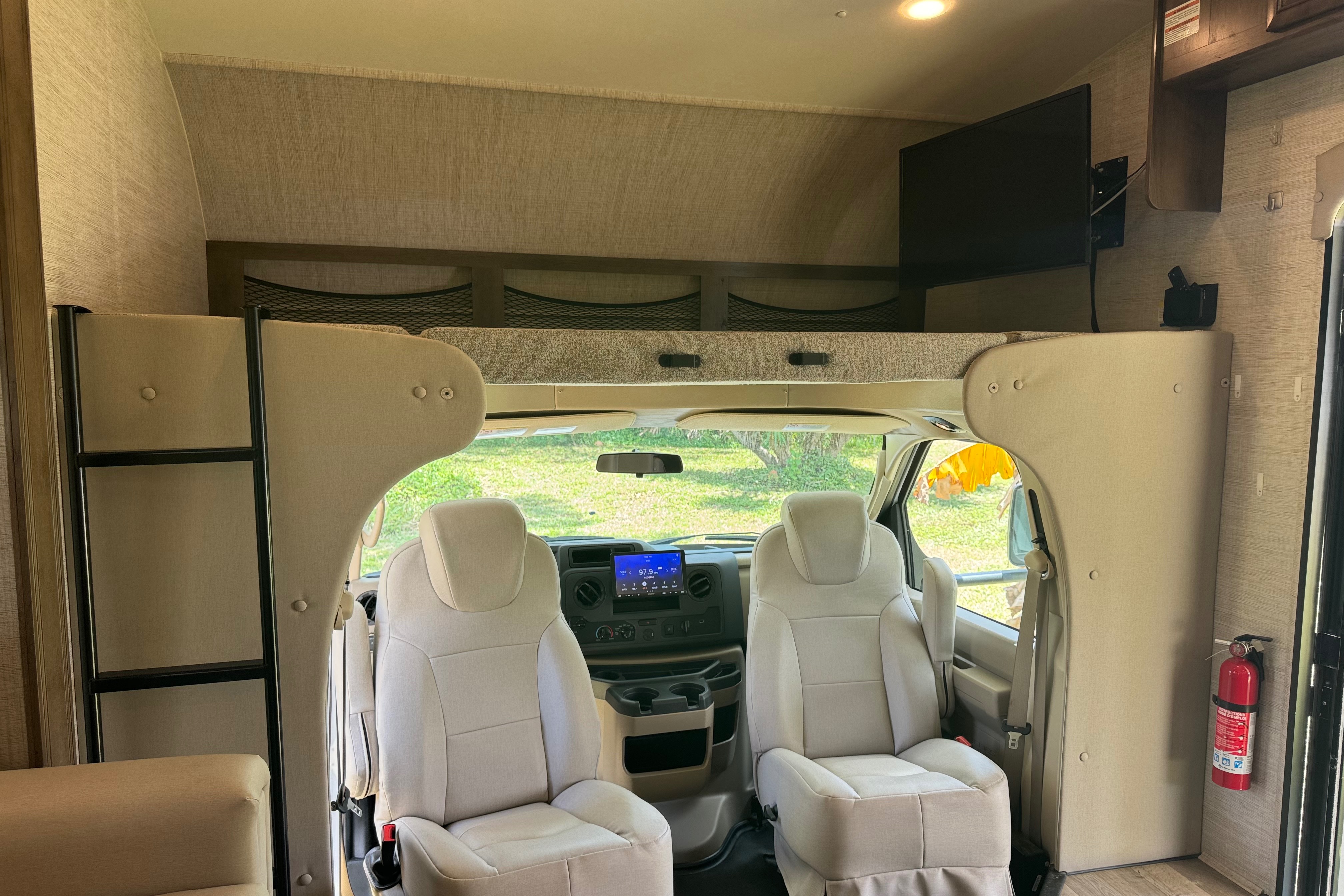 Redhawk Class C-250 MILES INCL.PER DAY