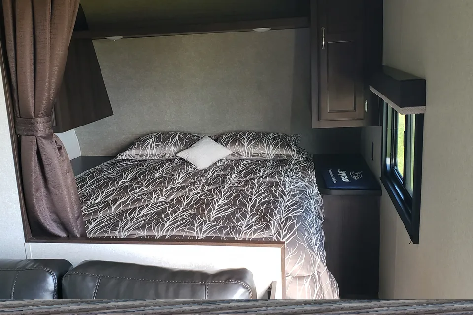 Lightweight Easy Pull Jayco Jay Flight SLX 264BH