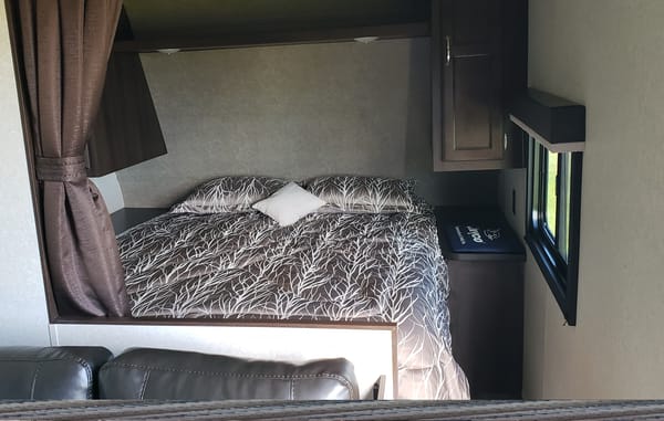 Lightweight Easy Pull Jayco Jay Flight SLX 264BH
