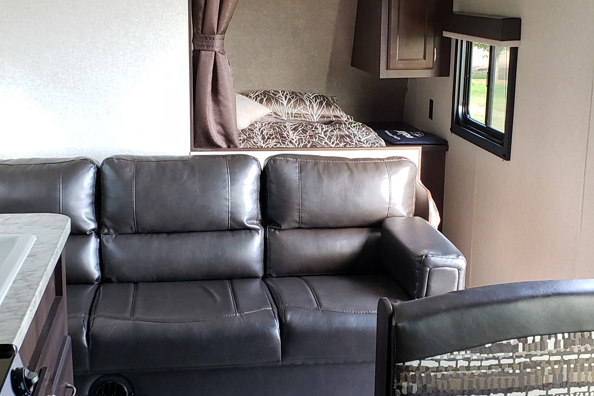 Lightweight Easy Pull Jayco Jay Flight SLX 264BH