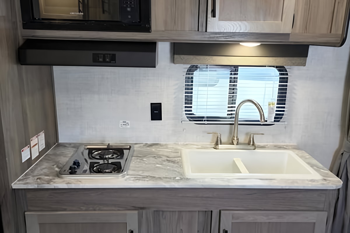 Gulf Stream Highwood River Travel Trailer-Family Friendly