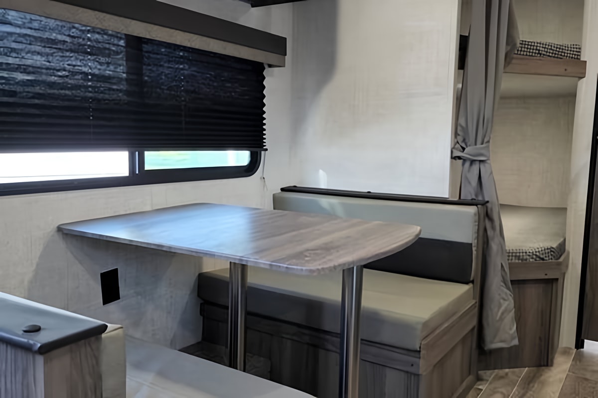 Gulf Stream Highwood River Travel Trailer-Family Friendly
