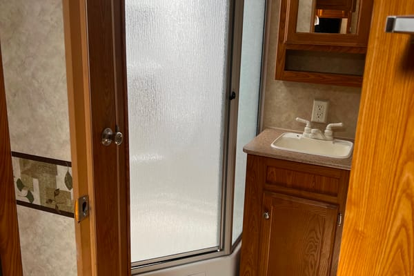 Jeff's Dutchmen Rainier Travel Trailer