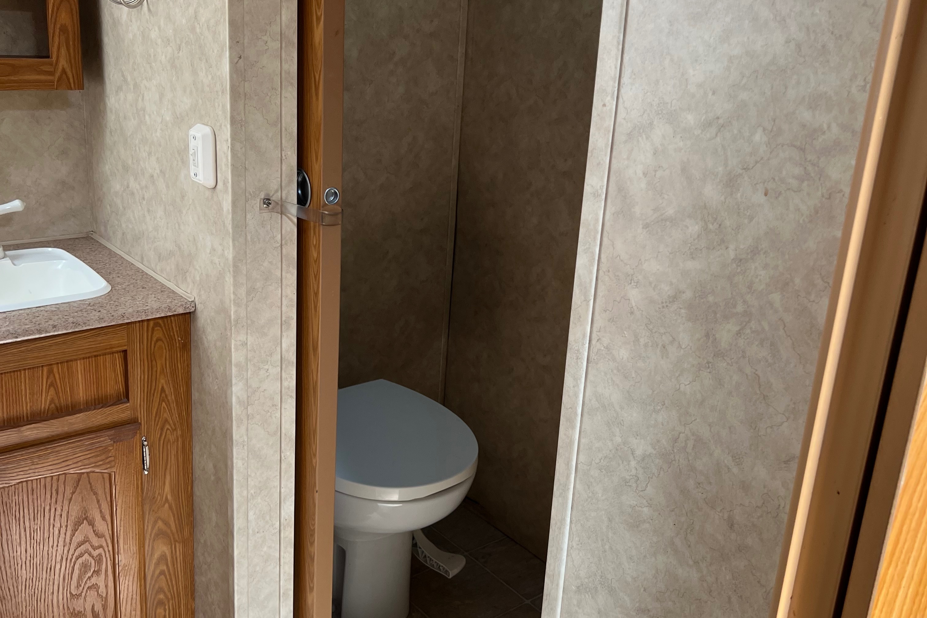 Jeff's Dutchmen Rainier Travel Trailer