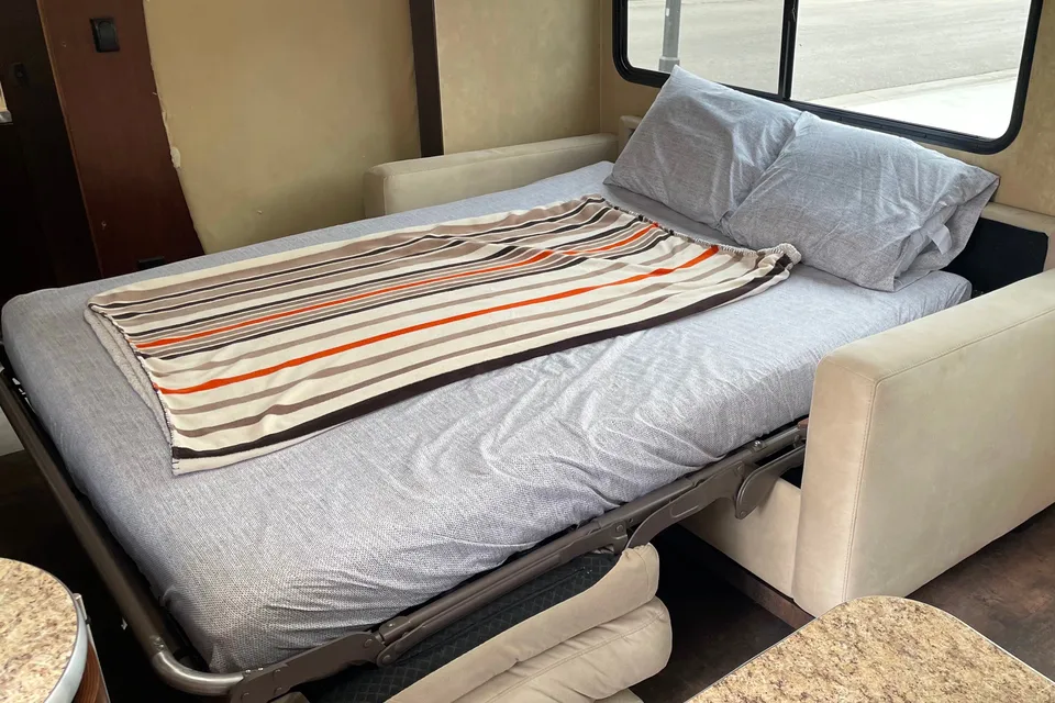 Coachmen Prism Class C