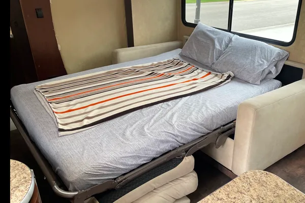 Coachmen Prism Class C