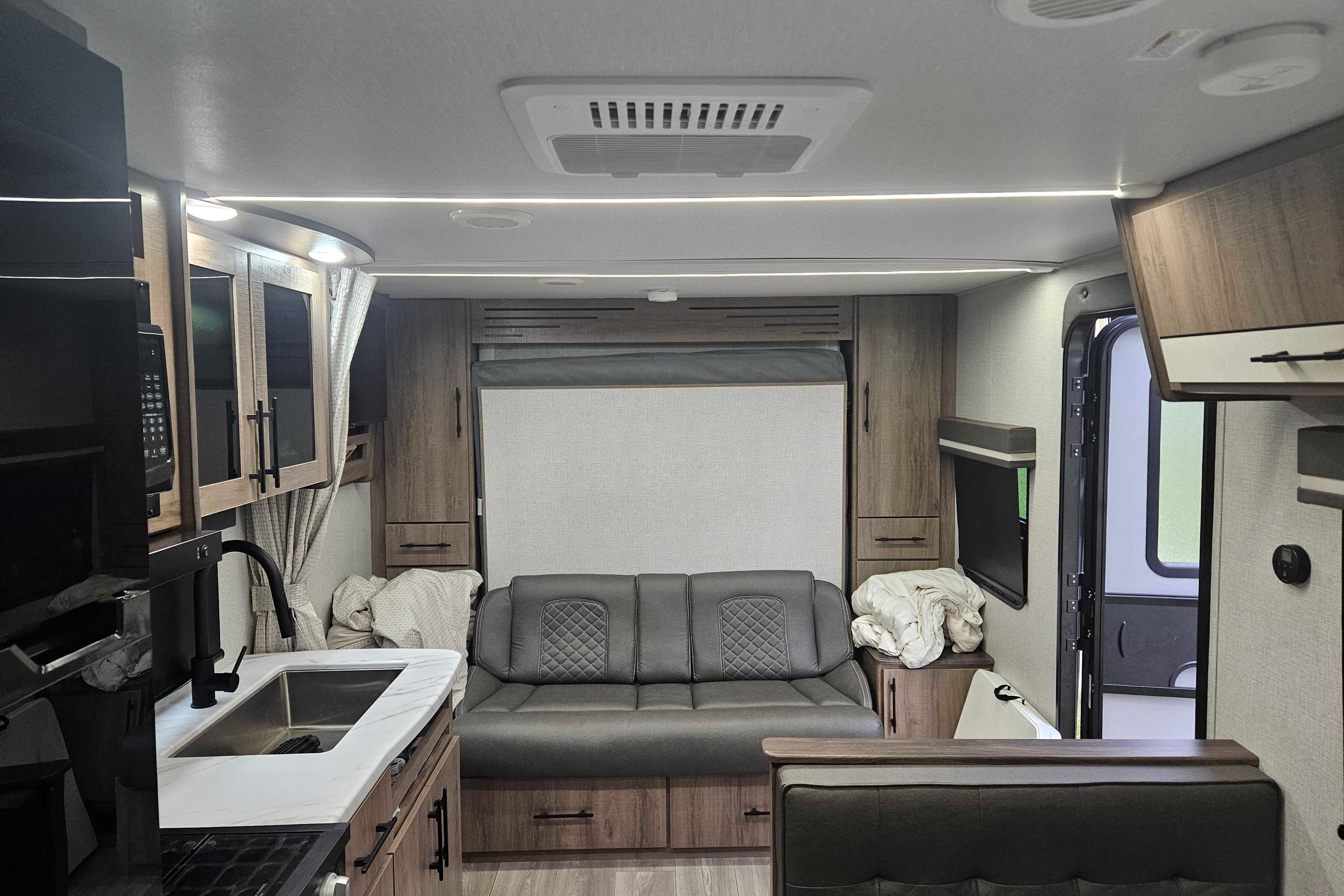 Pristine 2024 Grand Design Bunkhouse